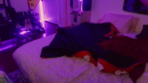 chromeheartzz online show from May 4, 4:05 am