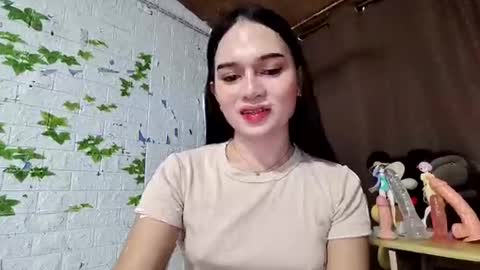 Ur Suraya22 online show from January 13, 8:51 am