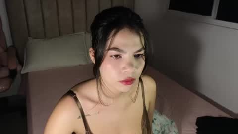 Mia online show from July 4, 4:30 am