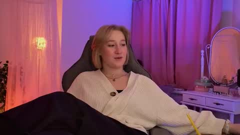 Cin Bellamy online show from March 11, 5:11 am