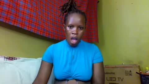 Snapshot of cinddy_14 chatting on February 13, 6:41 am cinddy 14 online show from February 13, 6:41 am