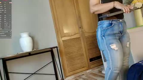 Cinderela Jackson online show from July 26, 11:51 am