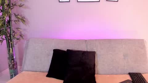 cinnamon_kyla online show from February 22, 6:59 pm