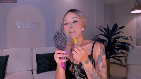 Claire Dawson online show from April 29, 3:21 am