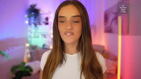 Clara smile online show from March 18, 7:41 pm