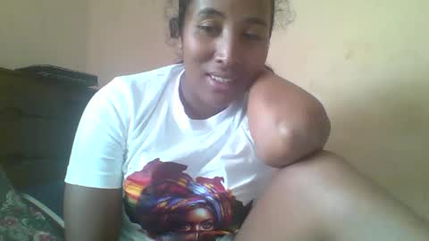 Snapshot of clarah0123 chatting on September 17, 9:18 am Clarah0123 online show from September 17, 9:18 am