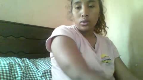 Snapshot of clarah0123 chatting on October 1, 10:09 am Clarah0123 online show from October 1, 10:09 am