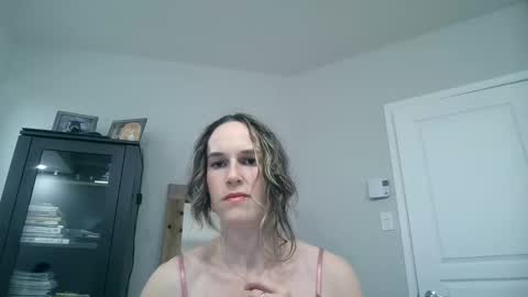 claralafontaine online show from December 22, 5:10 am