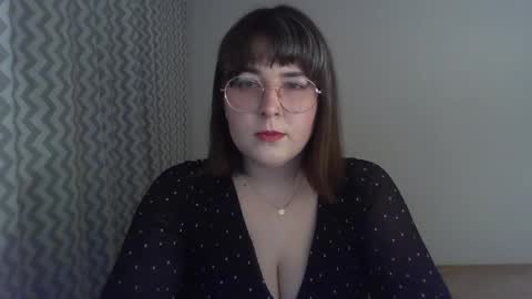 Clara online show from March 5, 6:48 pm