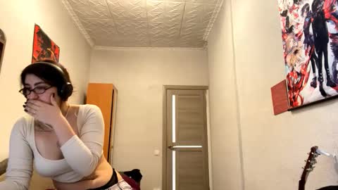 Karolina online show from March 13, 2:40 pm