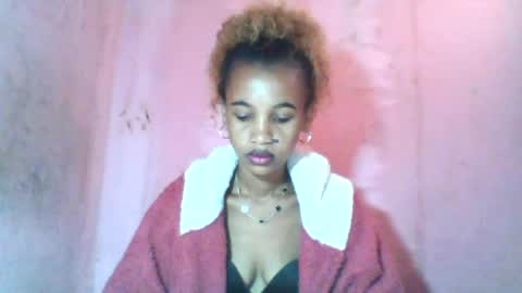 claudianne online show from June 15, 5:07 am