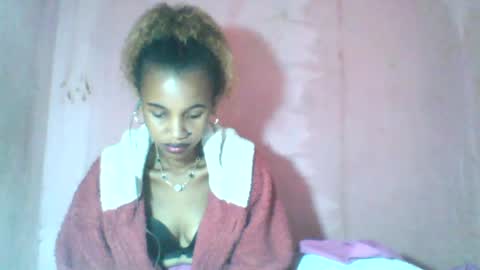 claudianne online show from June 13, 5:27 am