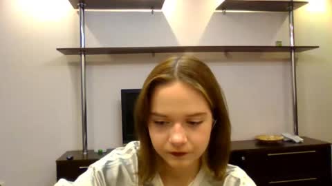 clementinaaures online show from November 5, 2:22 pm