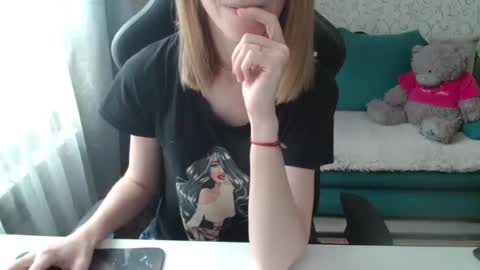 Cleo Sertori  online show from April 27, 1:30 pm