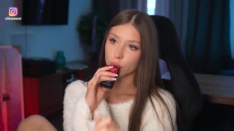 Cleo online show from February 28, 11:09 am