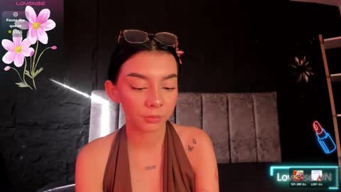 cleowhite_ online show from March 17, 9:52 pm