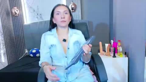 Cloe online show from June 27, 5:41 am
