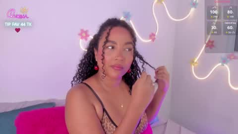 cloe_25 online show from June 6, 2:40 am