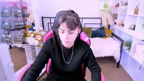 Snapshot of cocoa_sins chatting on October 19, 7:21 am Olivia online show from October 19, 7:21 am