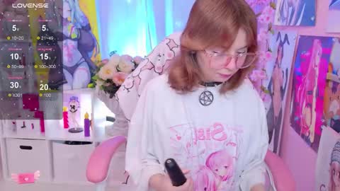 Mia online show from January 31, 7:45 pm