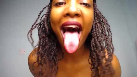 Coco online show from October 16, 10:56 pm