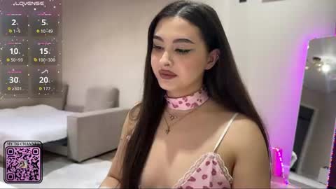 Yumi online show from July 26, 10:39 pm