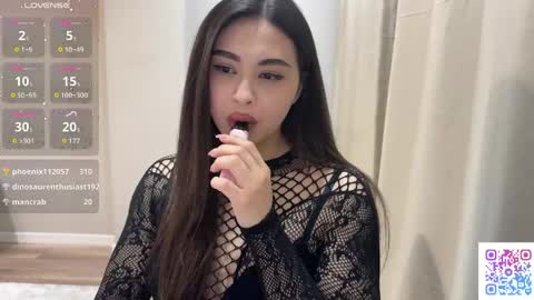 Yumi online show from April 28, 2:27 am