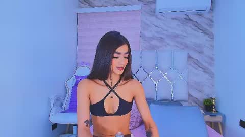 colett online show from July 17, 11:58 am