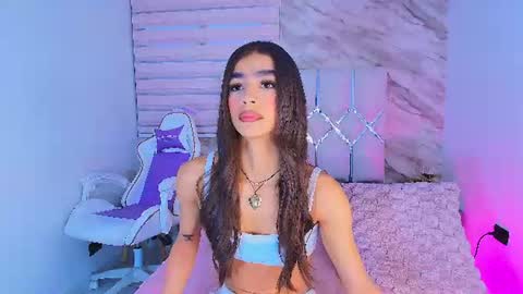 colett online show from June 24, 11:53 am
