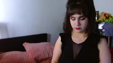 Collette online show from June 18, 12:43 pm