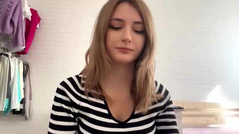 Amelia online show from March 19, 8:07 am