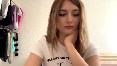 Amelia online show from March 9, 12:30 pm