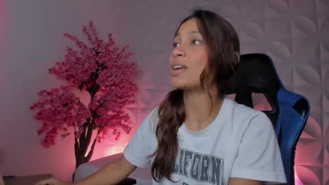  CORA  online show from November 10, 12:44 pm