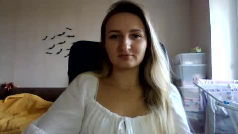 cora_fora online show from September 30, 9:48 am