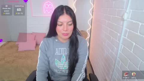 Snapshot of coraline_tay chatting on September 30, 7:30 pm Carolina online show from September 30, 7:30 pm