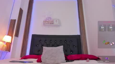 Coral Smith online show from June 4, 7:51 pm