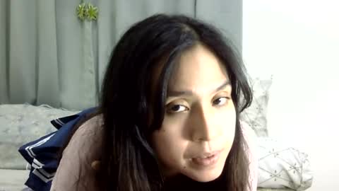 Liz Gwyneth Charlota online show from July 26, 4:04 pm