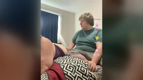 Amanda and Shawn online show from June 16, 3:57 pm