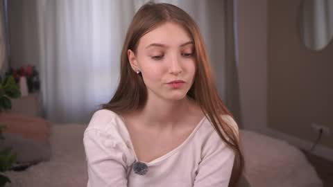 Lina online show from March 15, 8:38 am