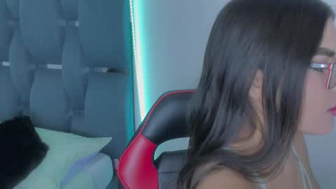 crazybaby_squirt online show from March 18, 3:44 am