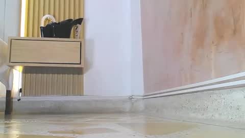 Sara online show from March 1, 1:33 pm