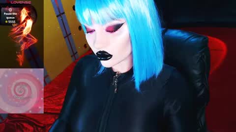 Roxy online show from May 31, 2:45 pm