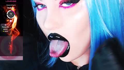 Roxy online show from June 5, 3:18 pm
