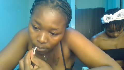 creamy_pie1 online show from May 2, 6:44 pm