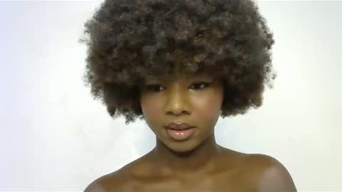 queen online show from January 18, 5:48 pm