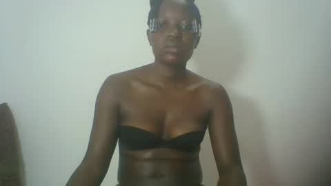 Snapshot of creamypussy15 chatting on February 4, 7:51 am MARY online show from February 4, 7:51 am