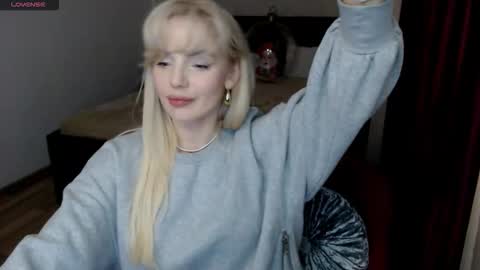 cris_tinne online show from December 18, 3:17 pm