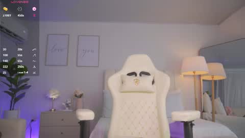 Cristal  online show from July 3, 3:23 am