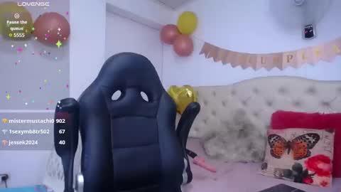 Snapshot of cristal_horny19 chatting on March 10, 7:00 am Milena online show from March 10, 7:00 am