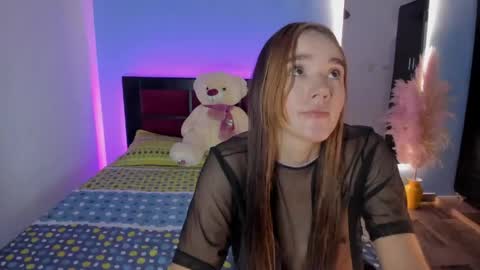cristal_t2 online show from May 4, 7:17 pm